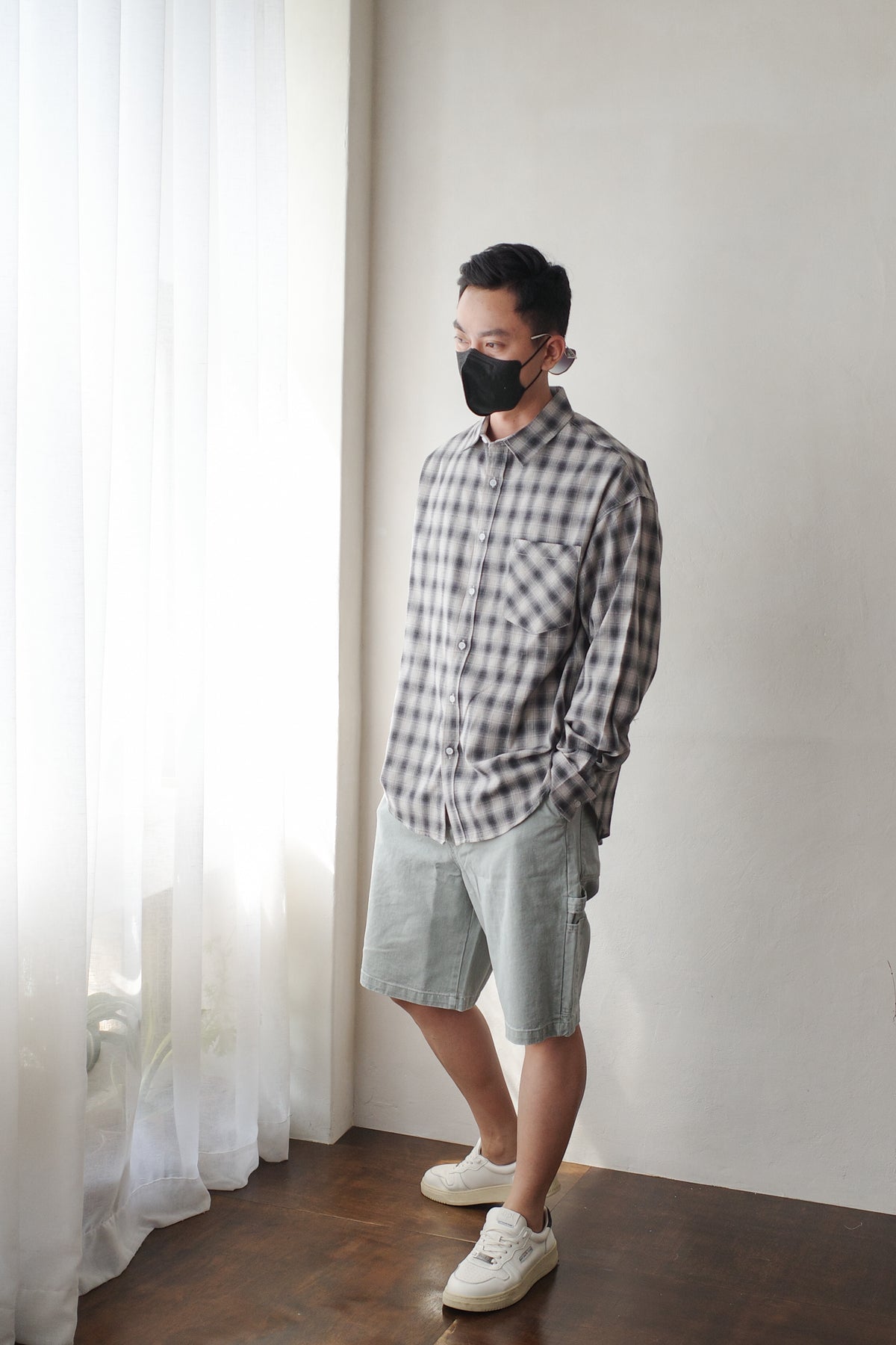 格紋薄長袖襯衫
